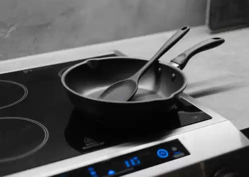 Staub 24cm鑄鐵平底鍋