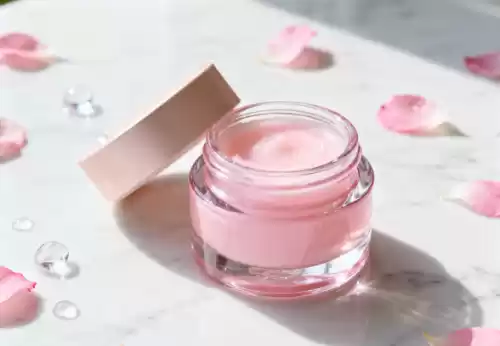 10大粉凝霜推薦排行榜｜真人實測評比+選購全攻略