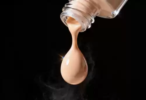 10大保濕粉底推薦排行榜｜真人實測評比+選購全攻略